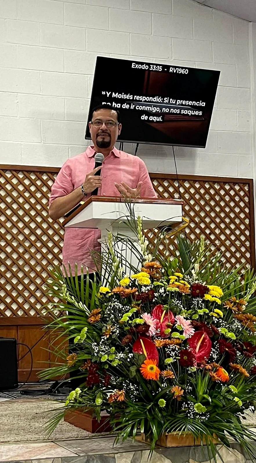 Predicación en Iglesia Bautista Shekinah